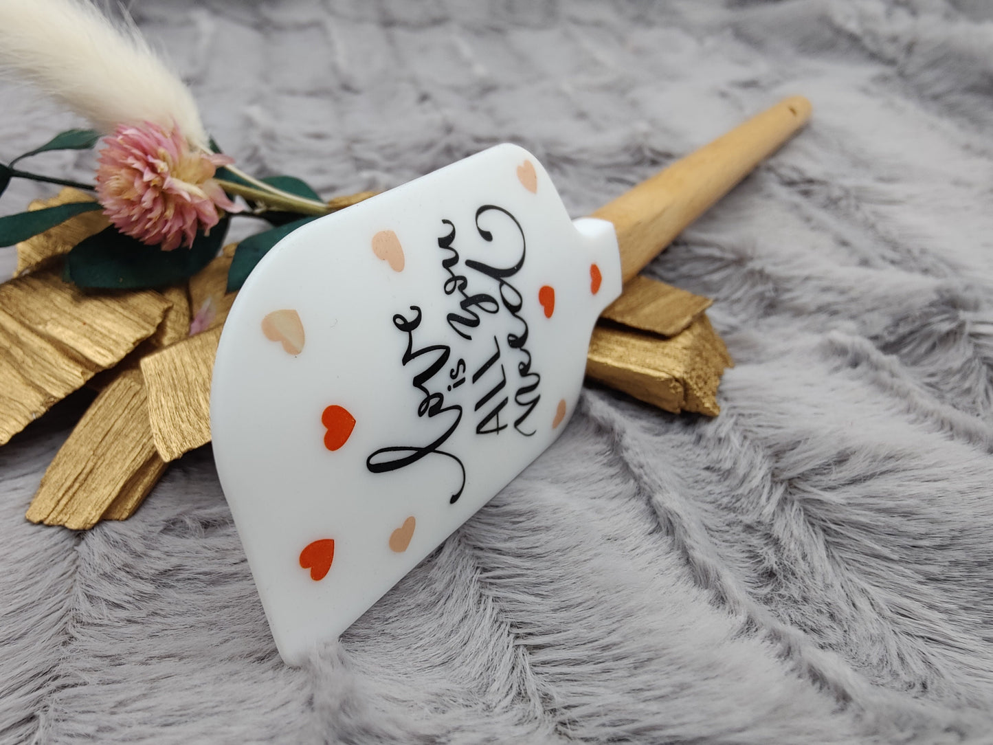 Teigschaber Silikonspatel love is all you need Herz  backen, kochen ca. 23 cm lang mit Wunschgravur personalisiert Geschenk