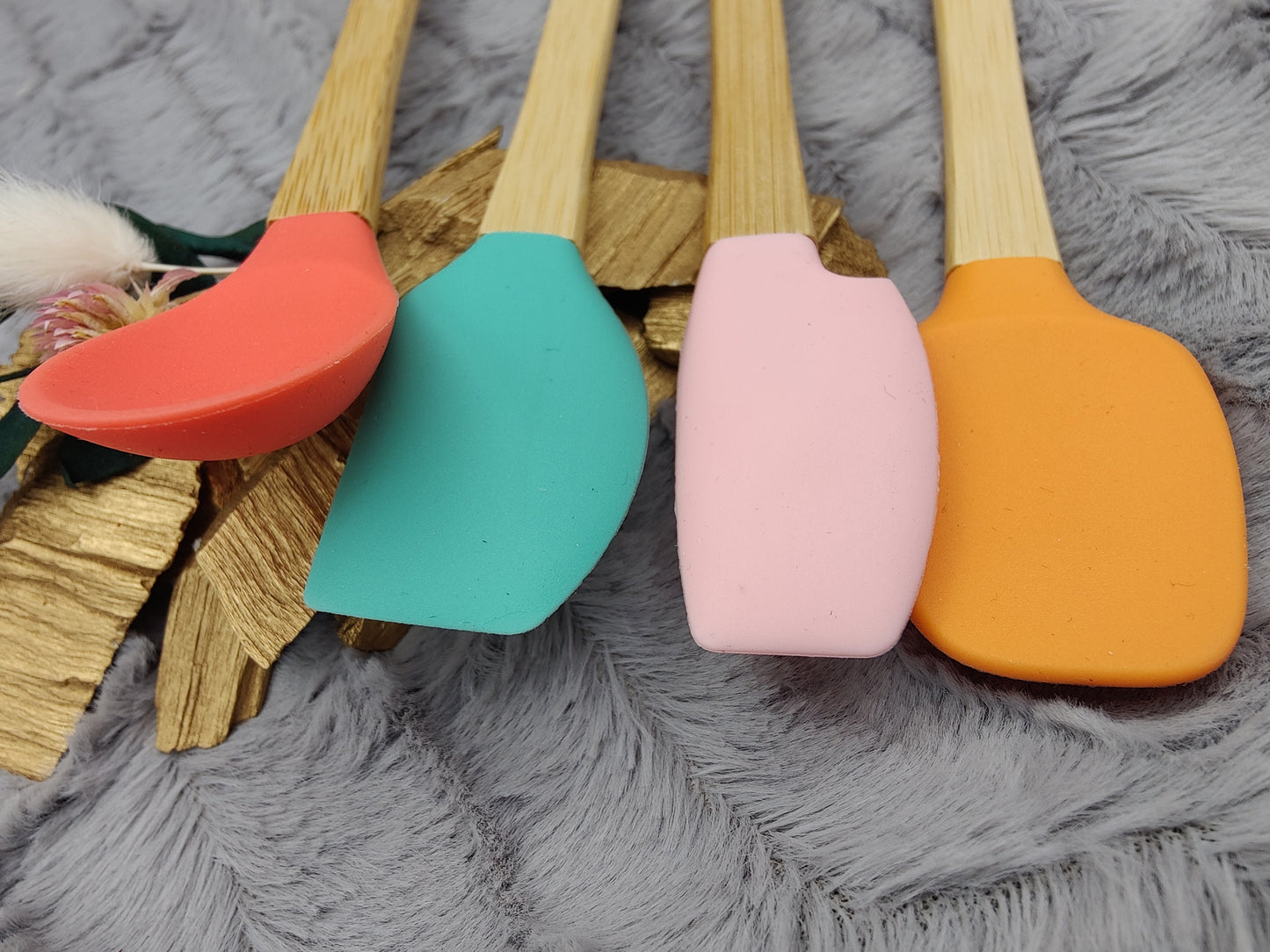 Teigschaber Silikonschaber Silikonspatel Löffel Pinsel  4 zur Auswahl backen, kochen uvm. ca. 21 cm lang mit Wunschgravur personalisiert