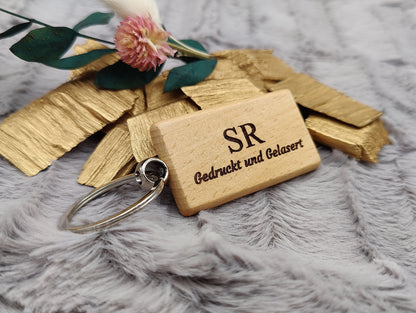 Personalisierter Schlüsselanhänger Holz mit Gravur | Individueller Holzanhänger Herz Rechteck Oval Quadrat | Gastgeschenk Hochzeit & Einzug
