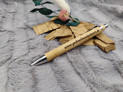 Kugelschreiber personalisiert aus Bambus mit Gravur und Filzetui schwarz Kuli Stift Holz Gastgeschenk Geschenk Gift