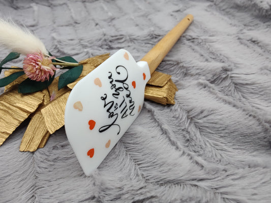 Teigschaber Silikonspatel love is all you need Herz  backen, kochen ca. 23 cm lang mit Wunschgravur personalisiert Geschenk