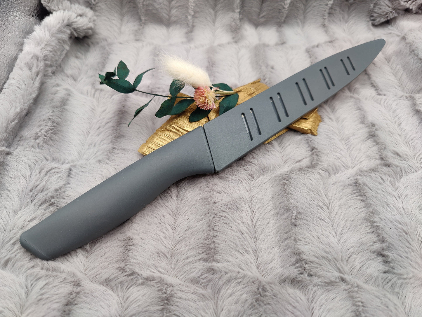 Personalisiertes Tranchiermesser mit Gravur | Scharfes Fleischmesser Edelstahl 19,5 cm | Individuelles Bratenmesser mit Name & Klingenschutz