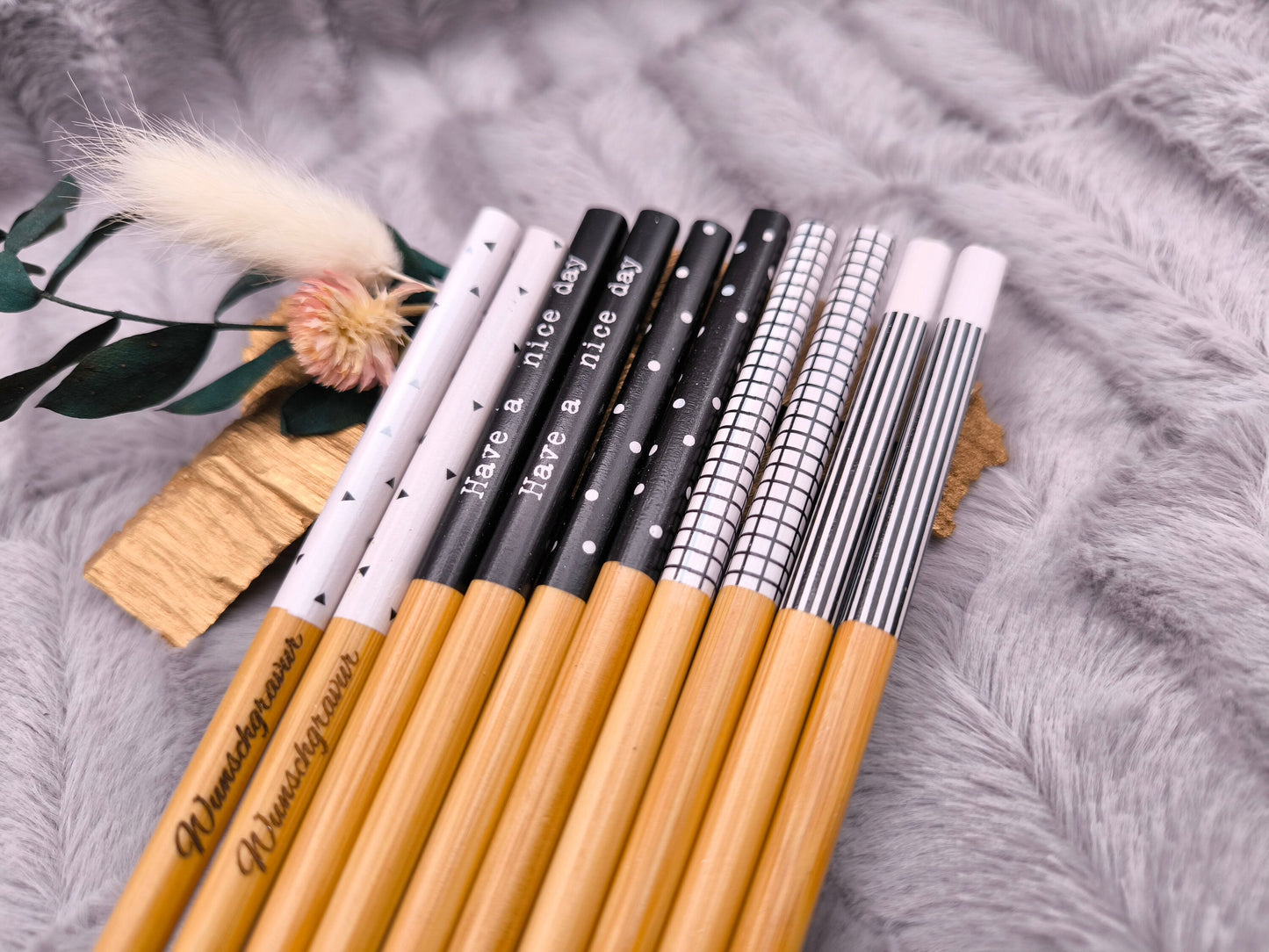 2 Chopsticks personalisiert Essstäbchen 1 Paar Bambus 22,5 cm 5 Motive Wunschgravur China Essen Food Sushi Geschenk