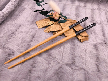 2 Chopsticks personalisiert Essstäbchen 1 Paar Bambus 22,5 cm 5 Motive Wunschgravur China Essen Food Sushi Geschenk