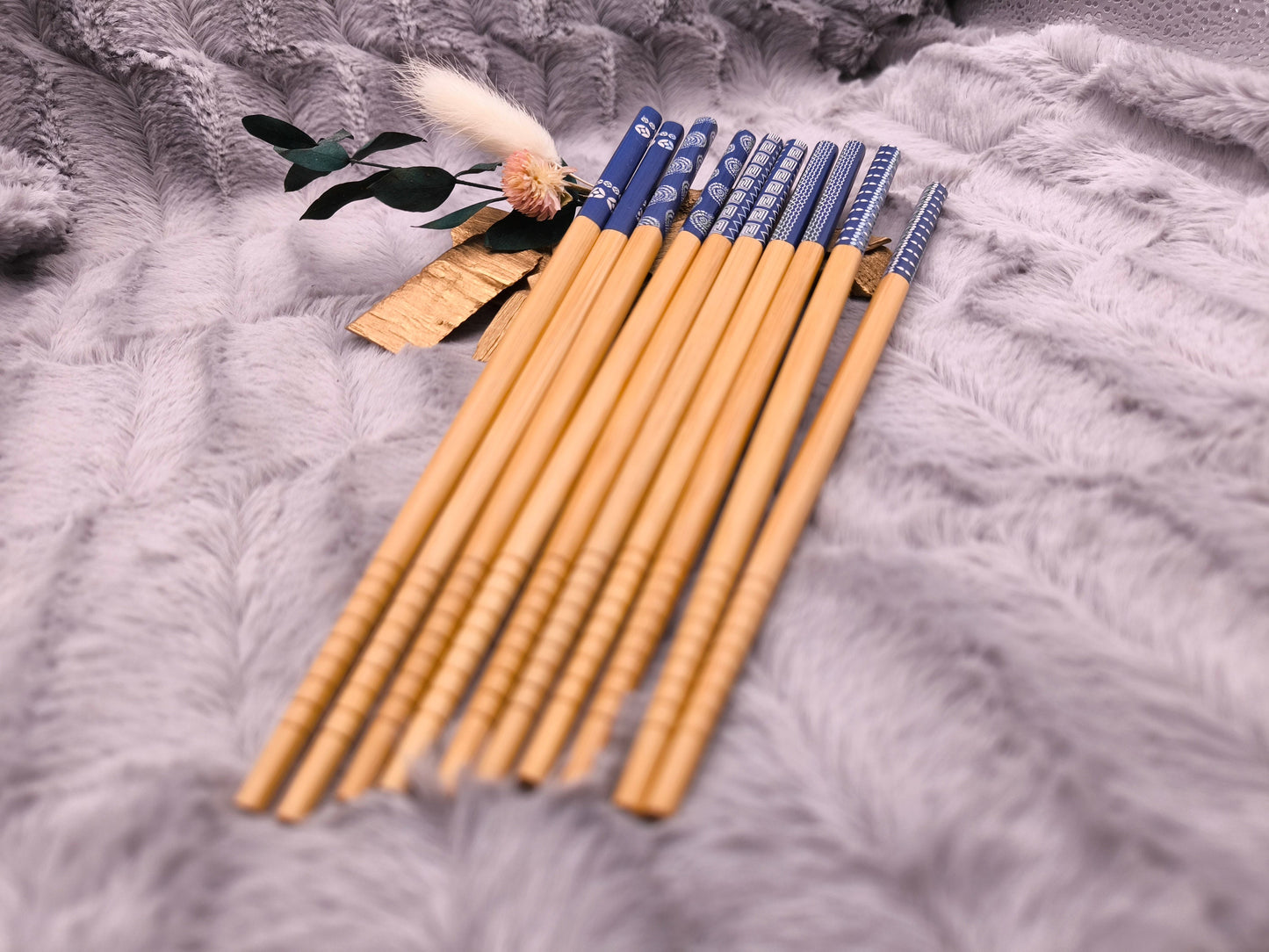 2 Chopsticks personalisiert blau Essstäbchen 1 Paar Bambus 22,5 cm 5 Motive Wunschgravur China Essen Food Sushi Geschenk