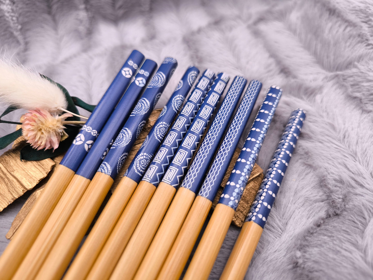 2 Chopsticks personalisiert blau Essstäbchen 1 Paar Bambus 22,5 cm 5 Motive Wunschgravur China Essen Food Sushi Geschenk