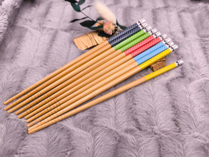 2 Chopsticks personalisiert Panda Dots Essstäbchen 1 Paar Bambus 22,5 cm 5 Motive Wunschgravur China Essen Food Sushi Geschenk