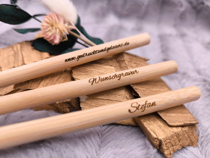Trinkhalm personalisiert aus Bambus Strohhalm mit individueller Gravur Straw Geschenk