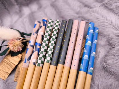Personalisierte Essstäbchen mit Gravur | Bambus Chopsticks mit Name | Inkl. Gratis 3D-Druck Halter | Geschenkidee Sushi Fans & Asia Küche
