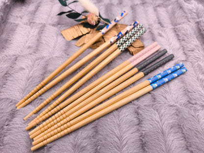 Personalisierte Essstäbchen mit Gravur | Bambus Chopsticks mit Name | Inkl. Gratis 3D-Druck Halter | Geschenkidee Sushi Fans & Asia Küche
