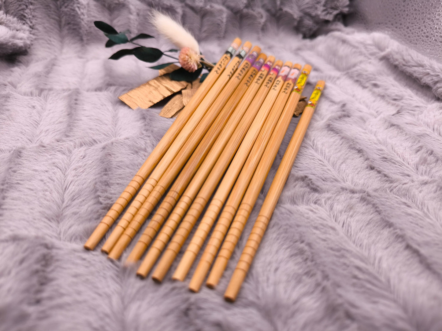 Personalisierte Essstäbchen mit Gravur | Bambus Chopsticks mit Name | Inkl. Gratis 3D-Druck Halter | Individuelles Geschenk Sushi Liebhaber