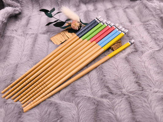 2 Chopsticks personalisiert Panda Dots Essstäbchen 1 Paar Bambus 22,5 cm 5 Motive Wunschgravur China Essen Food Sushi Geschenk