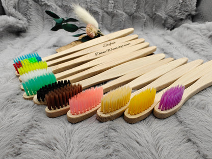 Zahnbürste personalisiert aus Bambus Holz 17,5 cm 11 Farben zur Wahl mit individueller Gravur ideales Geschenk