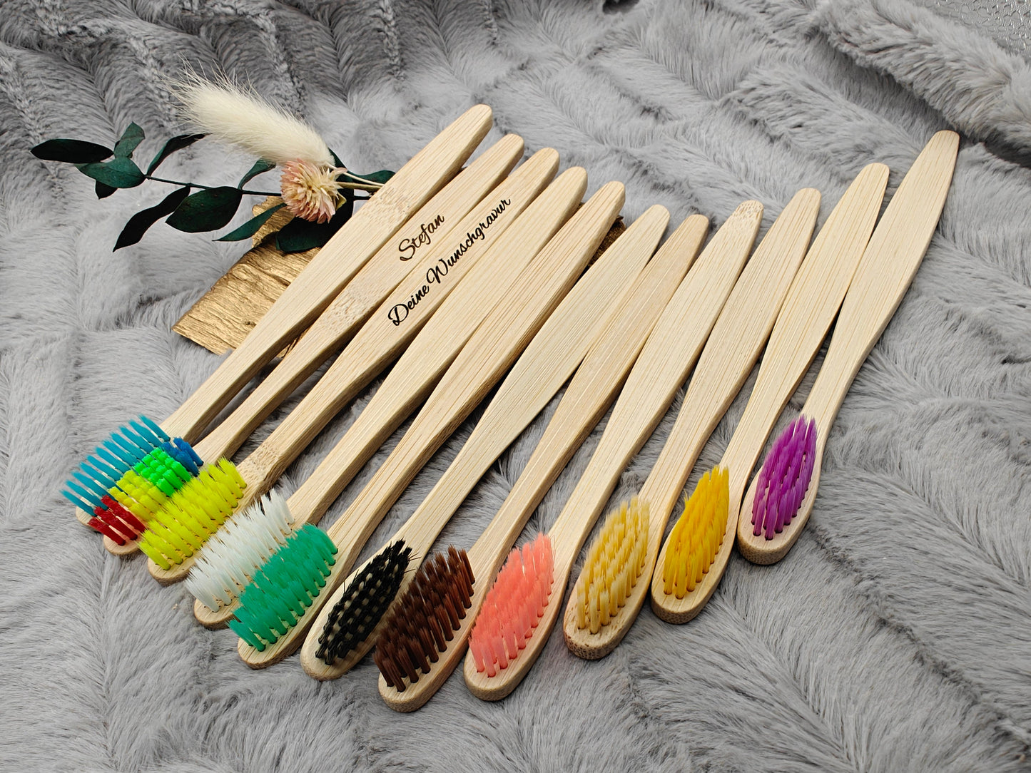 Zahnbürste personalisiert aus Bambus Holz 17,5 cm 11 Farben zur Wahl mit individueller Gravur ideales Geschenk