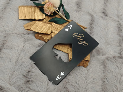 Flaschenöffner Kreditkartenformat schwarz Poker Ass mit individueller Gravur Geschenk Geschenkidee personalisiert