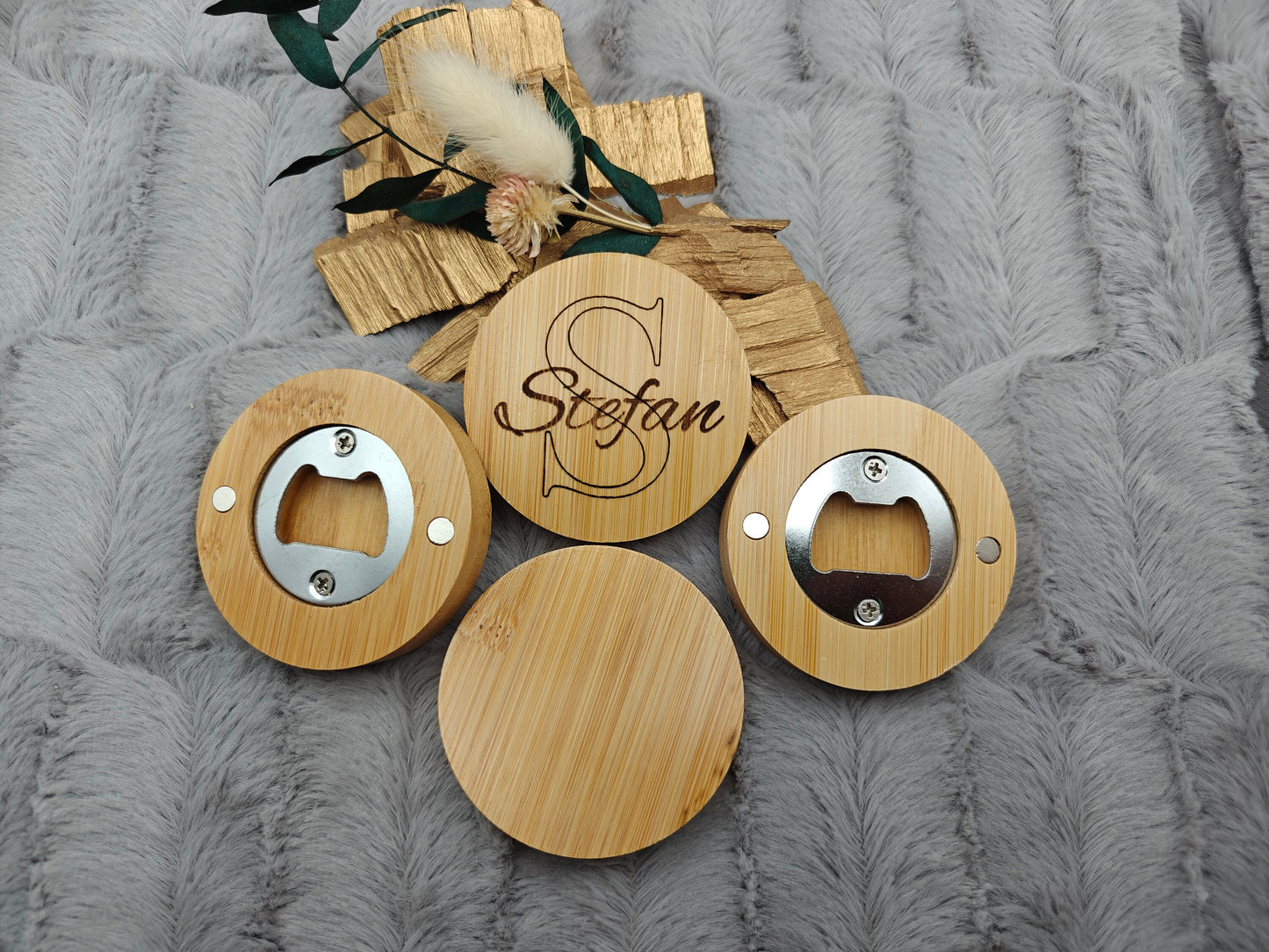 Flaschenöffner personalisiert rund aus Bambus mit individueller Gravur Geschenk Geschenkidee