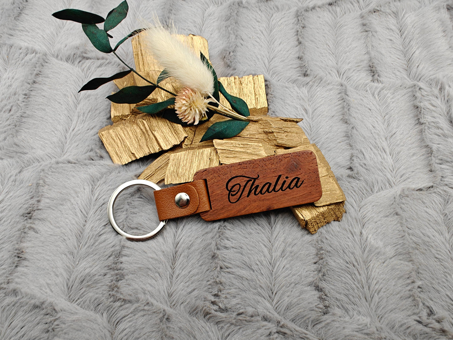 Schlüsselanhänger personalisiert Holz Wunschgravur ideales Geschenk Geschenkidee