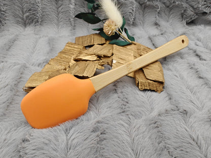 Teigschaber Silikonspatel personalisiert Bambus flach Pfirsich Marmelade, backen, kochen uvm. ca. 21 cm lang mit Wunschgravur