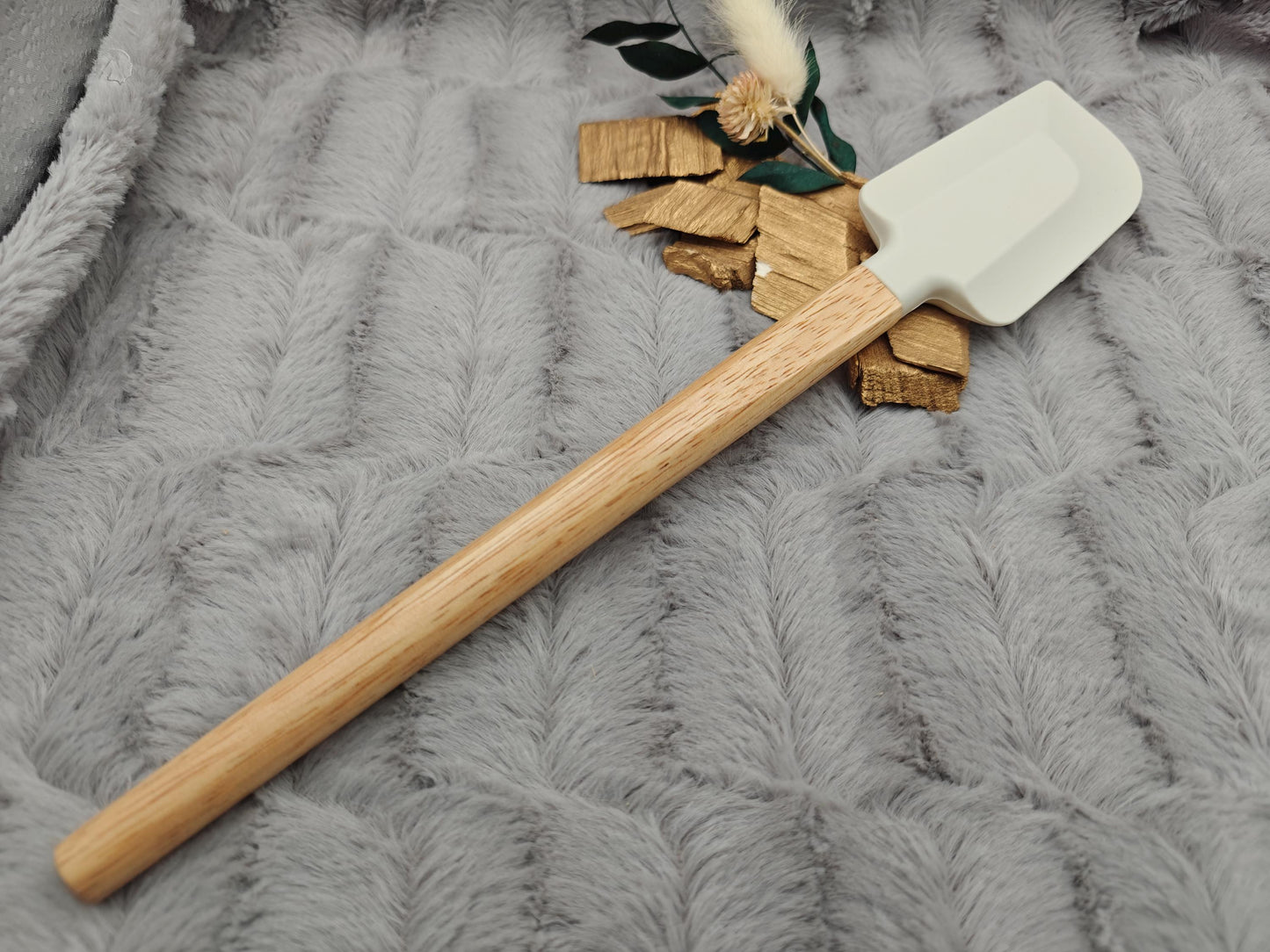 Teigschaber Silikonspatel XXL personalisiert hellgrau  backen kochen ca. 31 cm lang mit Wunschgravur Geschenk Küchenhelfer