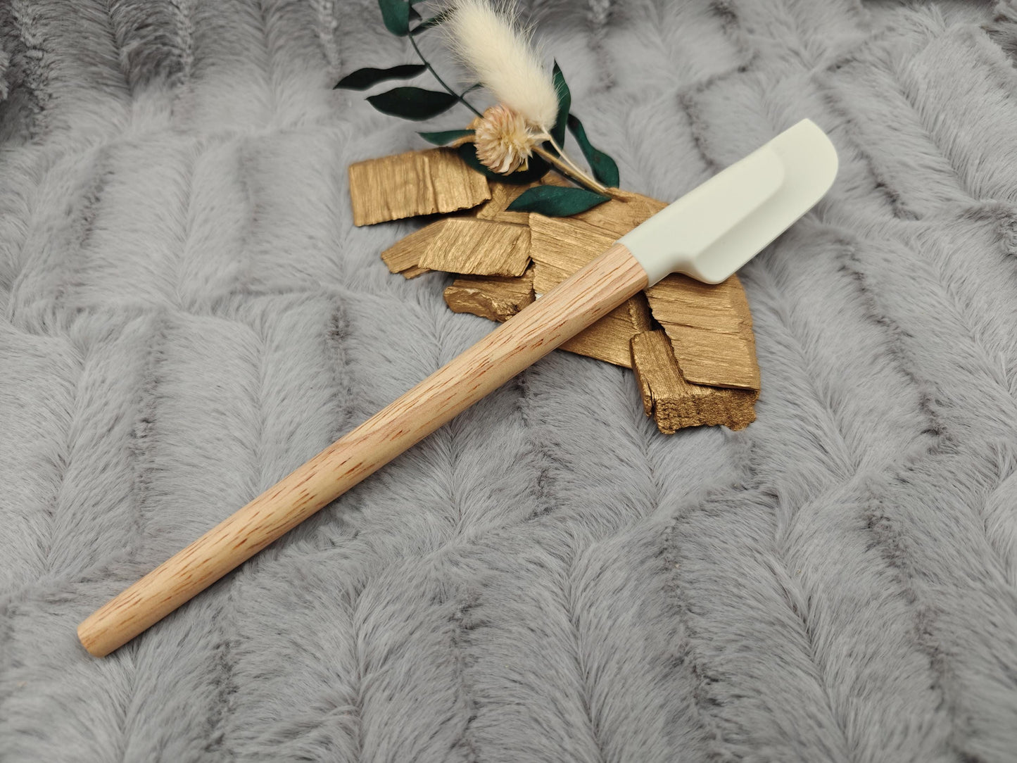 Teigschaber Silikonspatel personalisiert hellgrau  Holz backen schmal ca. 23 x 2,5 cm mit Wunschgravur