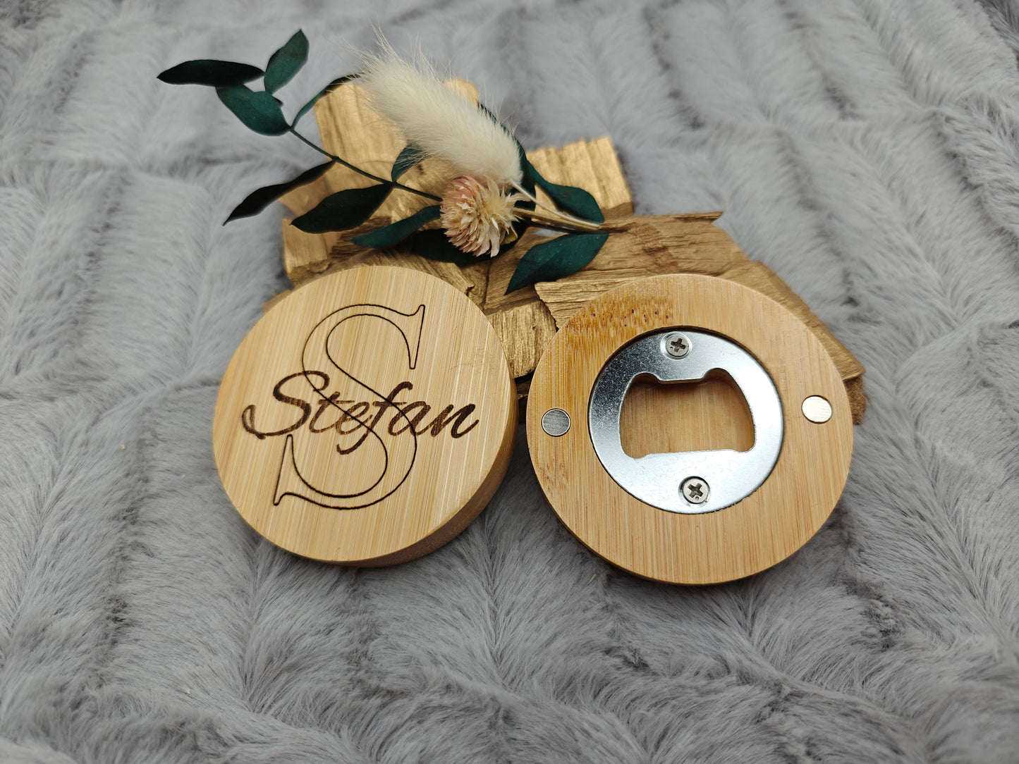 Flaschenöffner personalisiert rund aus Bambus mit individueller Gravur Geschenk Geschenkidee