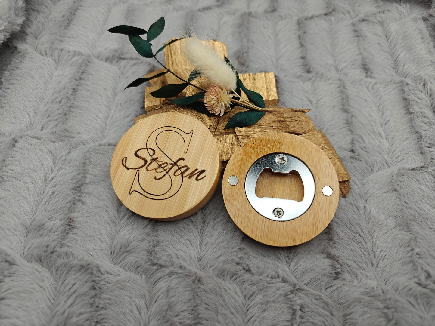 Flaschenöffner personalisiert rund aus Bambus mit individueller Gravur Geschenk Geschenkidee