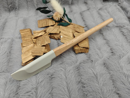 Teigschaber Silikonspatel personalisiert hellgrau  Holz backen schmal ca. 23 x 2,5 cm mit Wunschgravur