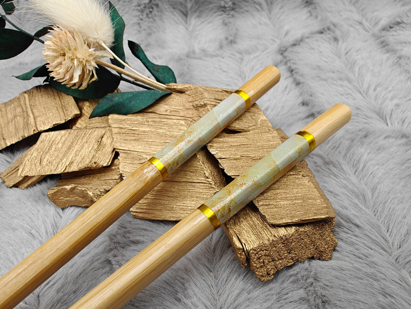 2 Chopsticks personalisiert Holz Essstäbchen 1 Paar 24 cm 5 verschiedene Muster Wunschgravur China Essen Sushi Geschenk
