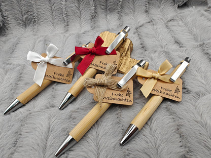 Kugelschreiber personalisiert aus Bambus mit Gravur Frohe Weihnachten mit Schleife schwarz Kuli Stift Holz Gastgeschenk Geschenk Gift