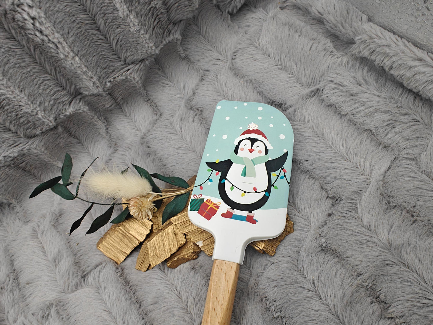 Silikonspatel XXXL personalisiert Pinguin Weihnachten Schnee Teigschaber backen kochen ca. 32 cm lang mit Wunschgravur Geschenk Küchenhelfer