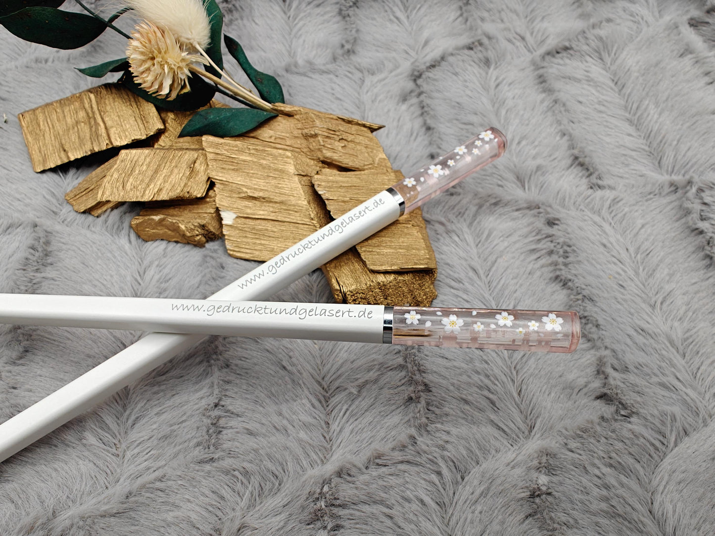 Chopsticks personalisiert weiß mit Blumenmotiv Essstäbchen Chinesische Stäbchen mit Wunschgravur 24 cm Geschenk