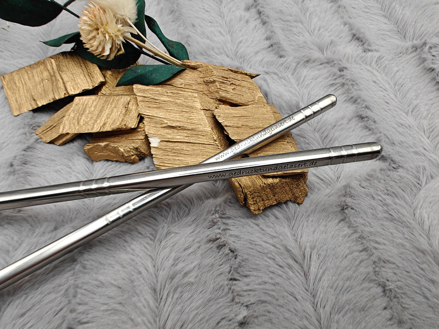 1 Paar Essstäbchen 2 Stück Chinesische Stäbchen Chopsticks Metall mit Gravur Wunschgravur 22cm Sushi