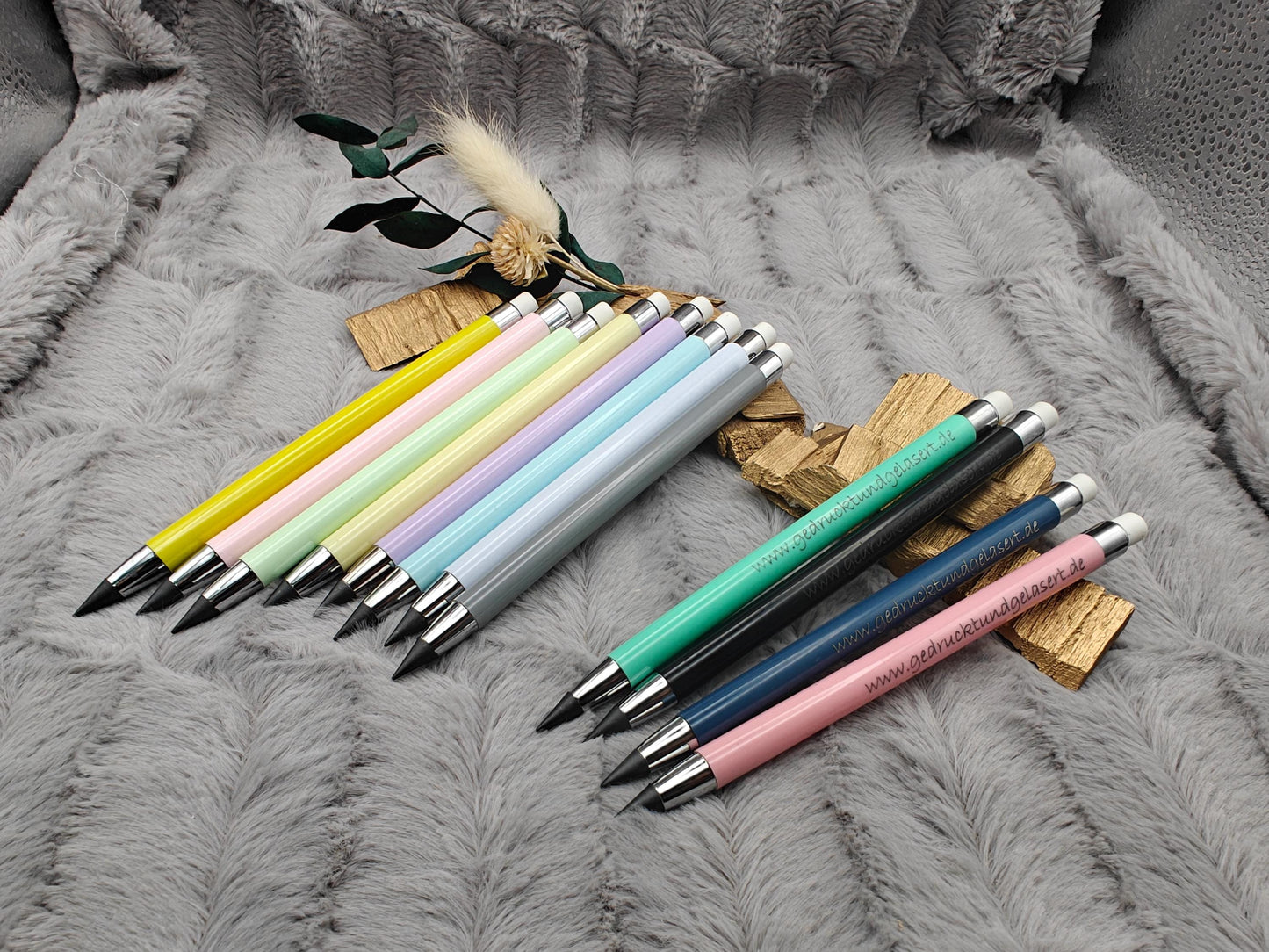 Ewiger Bleistift personalisiert mit Gravur Stift Gastgeschenk inkl. 2 Ersatzminen 12 Farben