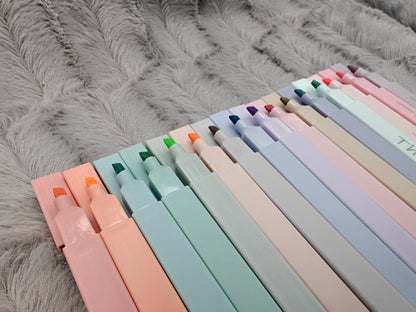 Stift Highlighter zum markieren von Text in 16 verschiedenen Farben personalisiert mit Gravur