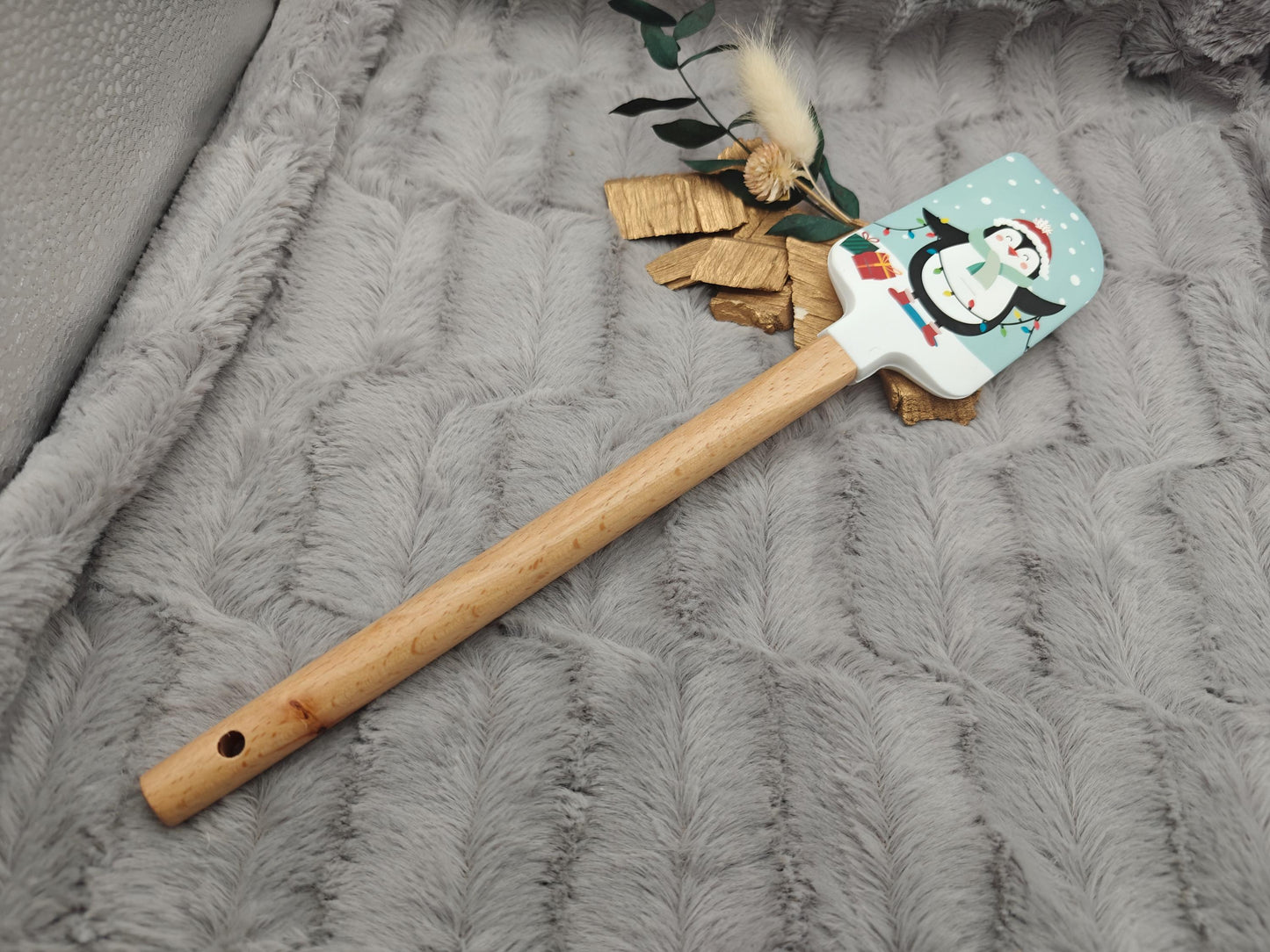 Silikonspatel XXXL personalisiert Pinguin Weihnachten Schnee Teigschaber backen kochen ca. 32 cm lang mit Wunschgravur Geschenk Küchenhelfer