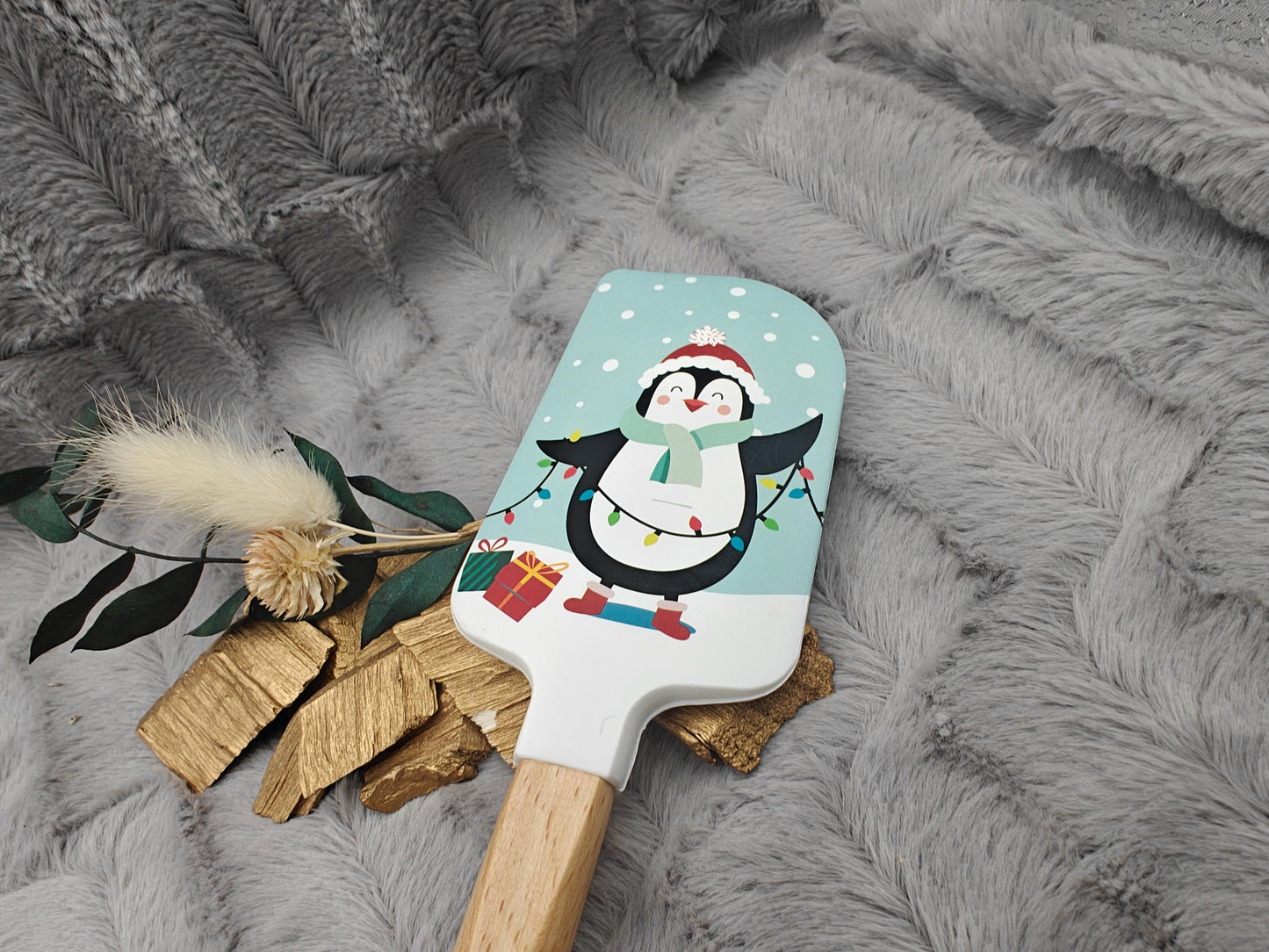 Silikonspatel XXXL personalisiert Pinguin Weihnachten Schnee Teigschaber backen kochen ca. 32 cm lang mit Wunschgravur Geschenk Küchenhelfer