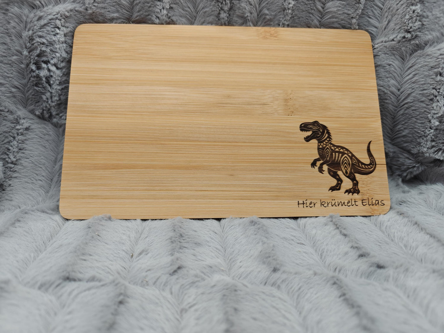 Schneidebrett personalisiert Bambus 22 x 14 x 0,7 cm mit Wunschgravur Vesperbrett Dino Einhorn Frühstücksbrett Geschenk