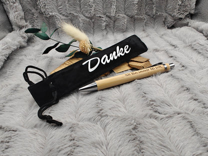 Kugelschreiber personalisiert aus Bambus mit Gravur und Samtetui mit Kordel mit Danke schwarz Kuli Stift Holz Gastgeschenk Geschenk Gift