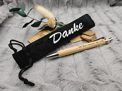 Kugelschreiber personalisiert aus Bambus mit Gravur und Samtetui mit Kordel mit Danke schwarz Kuli Stift Holz Gastgeschenk Geschenk Gift