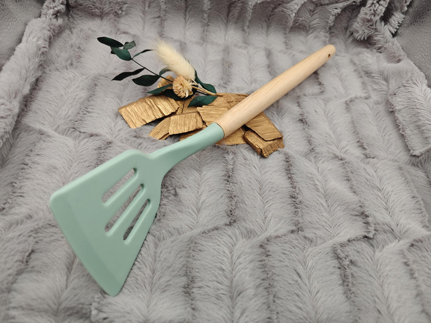 Pfannenwender personalisiert Silikon ca. 32 cm lang mit Wunschgravur Geschenk Küchenhelfer mintgrün oder schwarz