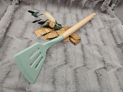 Pfannenwender personalisiert Silikon ca. 32 cm lang mit Wunschgravur Geschenk Küchenhelfer mintgrün oder schwarz