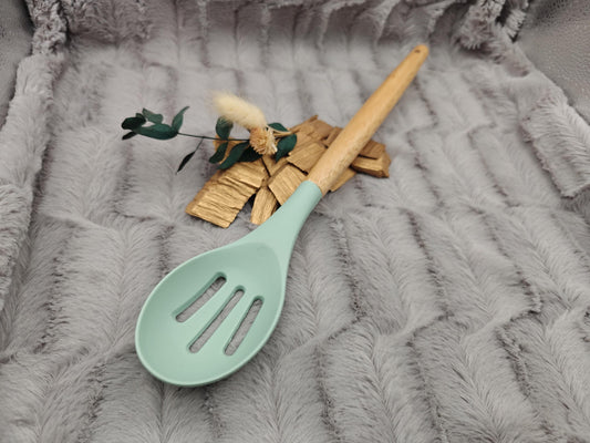 Kochlöffel personalisiert Silikon mit Löcher ca. 31 cm lang mit Wunschgravur Geschenk Küchenhelfer mintgrün oder schwarz