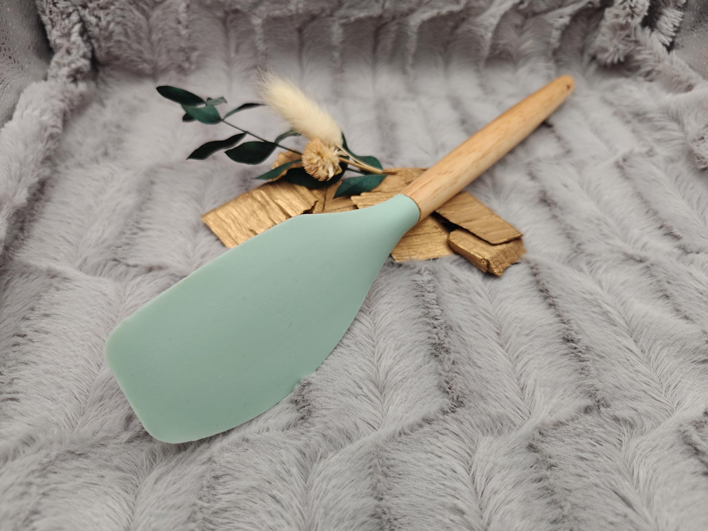 Teigschaber Silikonspatel Pfannenwender personalisiert ca. 31 cm lang mit Wunschgravur Geschenk Küchenhelfer mintgrün oder schwarz
