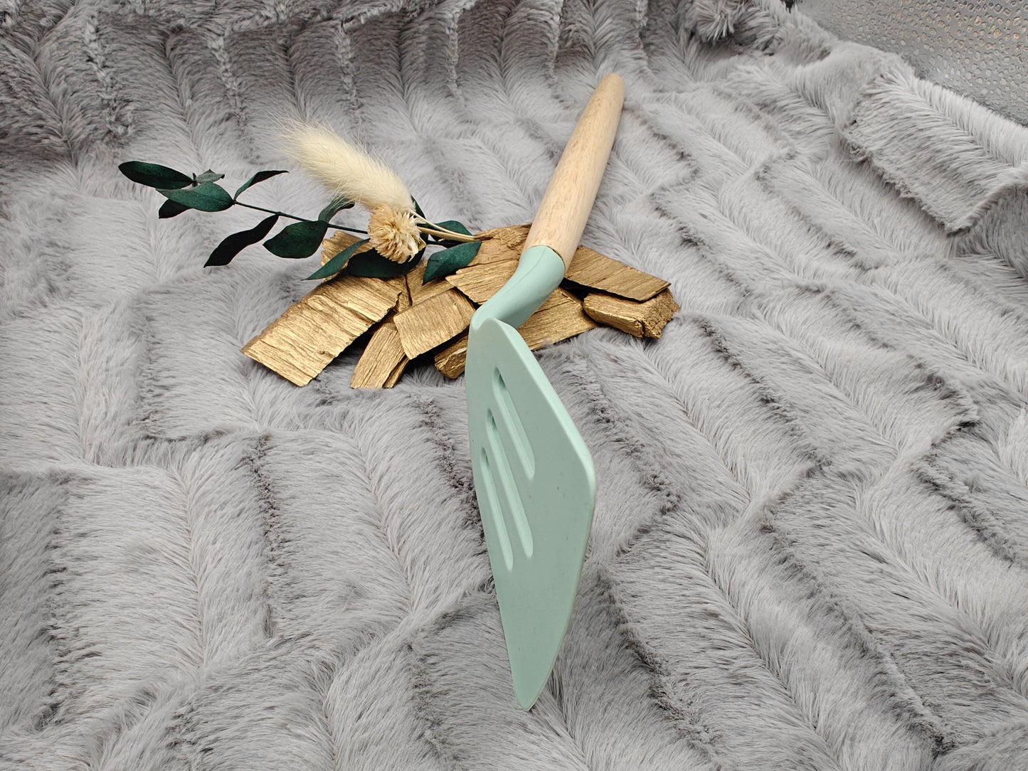 Pfannenwender personalisiert Silikon ca. 32 cm lang mit Wunschgravur Geschenk Küchenhelfer mintgrün oder schwarz