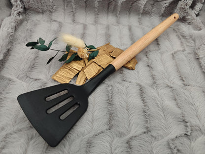 Pfannenwender personalisiert Silikon ca. 32 cm lang mit Wunschgravur Geschenk Küchenhelfer mintgrün oder schwarz