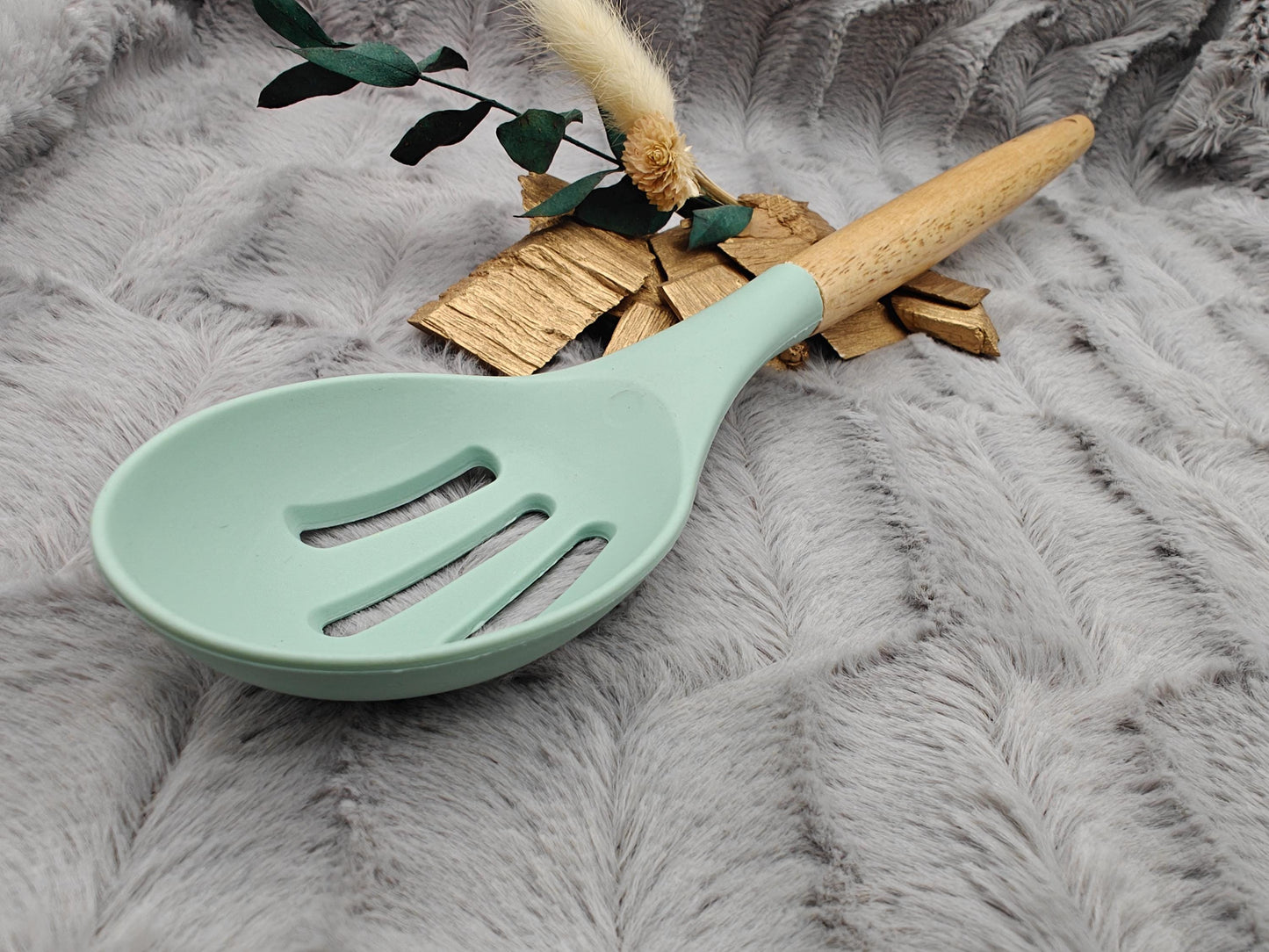 Kochlöffel personalisiert Silikon mit Löcher ca. 31 cm lang mit Wunschgravur Geschenk Küchenhelfer mintgrün oder schwarz