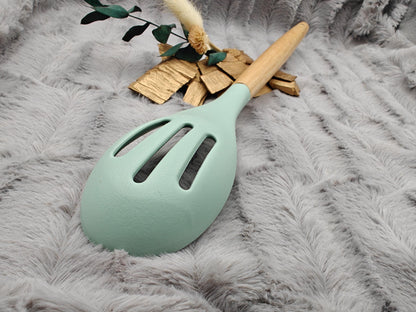 Kochlöffel personalisiert Silikon mit Löcher ca. 31 cm lang mit Wunschgravur Geschenk Küchenhelfer mintgrün oder schwarz