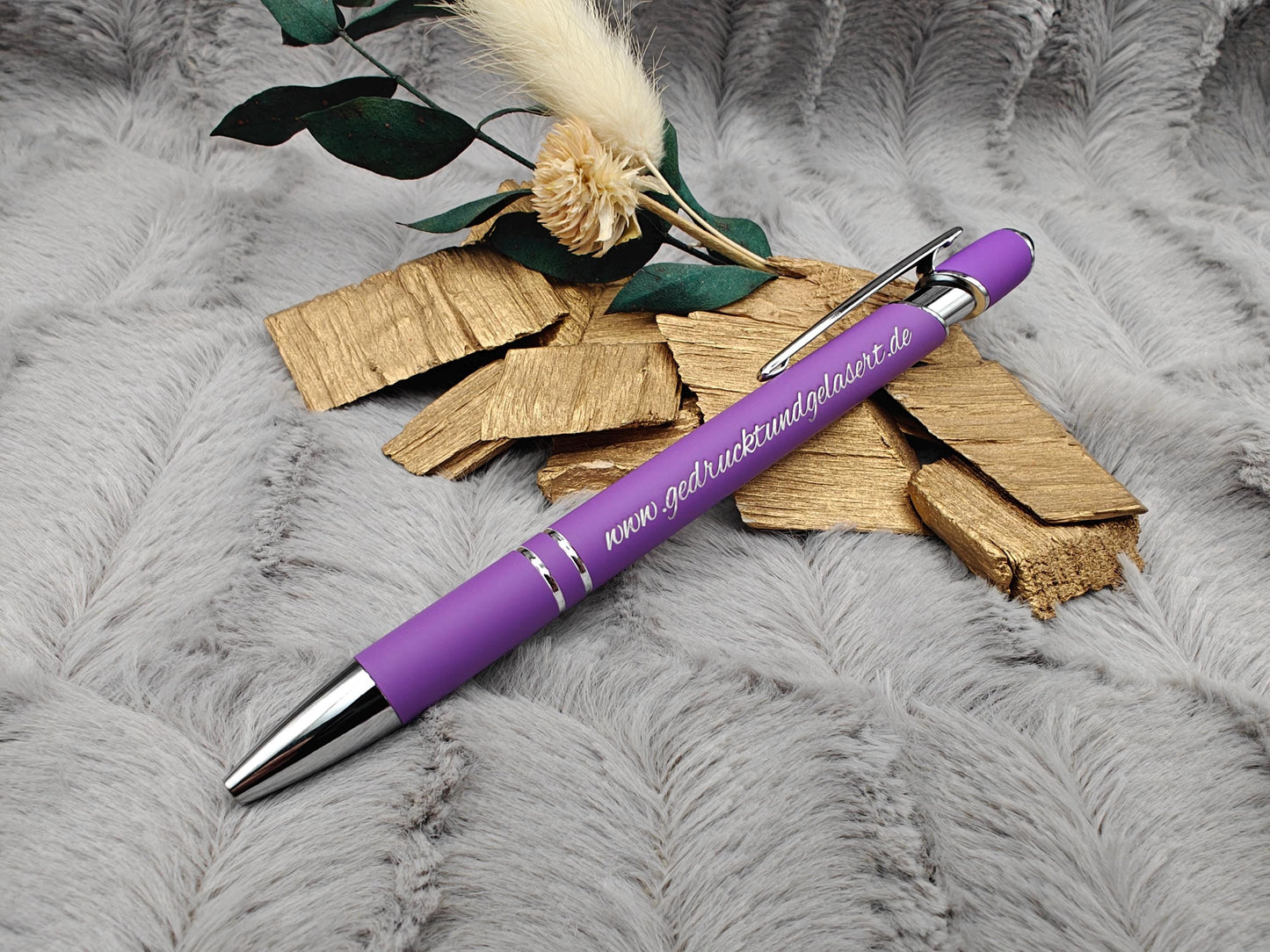 Kugelschreiber personalisiert mit Touchpen lila flieder dunkellila aus Aluminium mit Gravur Kuli Stift Holz Gastgeschenk Geschenk