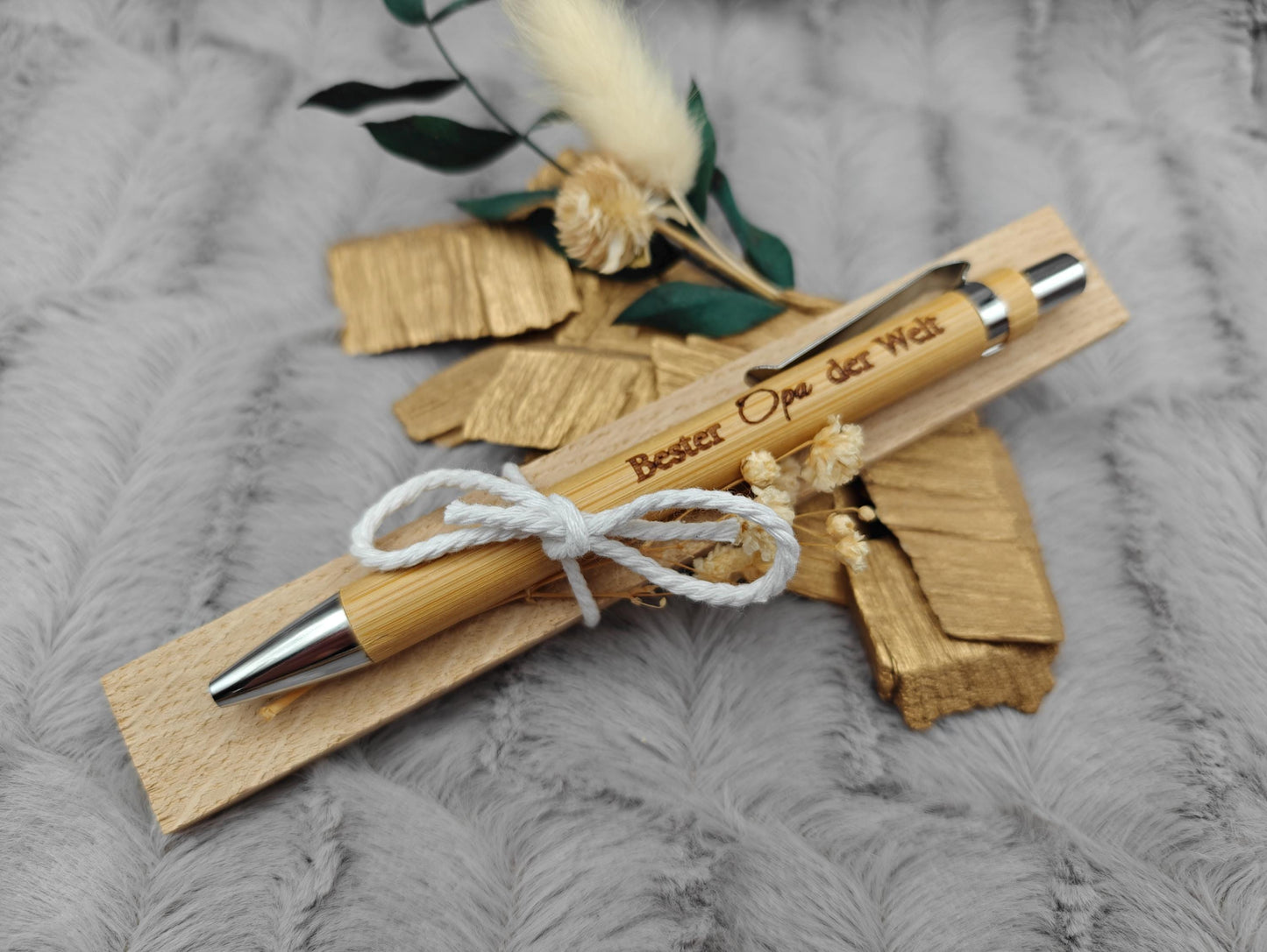 Bambus Kugelschreiber Geschenkset mit Gravur | Personalisiertes Geschenk Mama Papa Oma Opa | auf Eichenholz mit Trockenblumen Deko