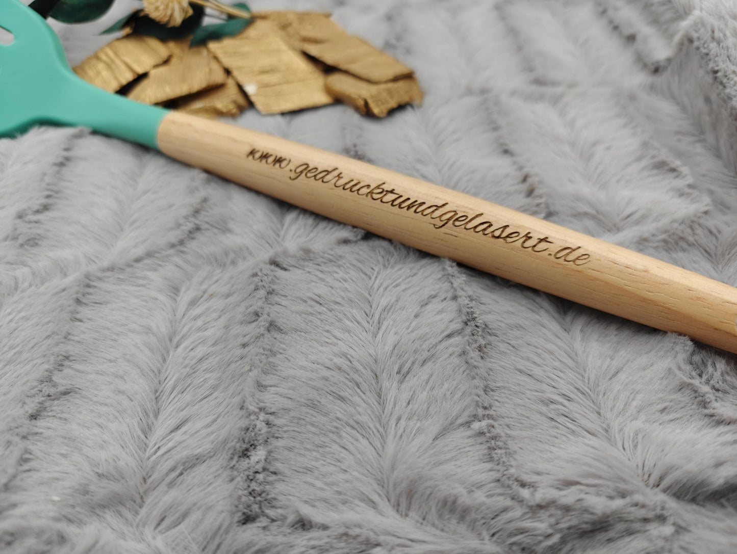 Pfannenwender personalisiert Kochlöffel Silikon ca. 31 cm lang mit Wunschgravur Geschenk Küchenhelfer mintgrün